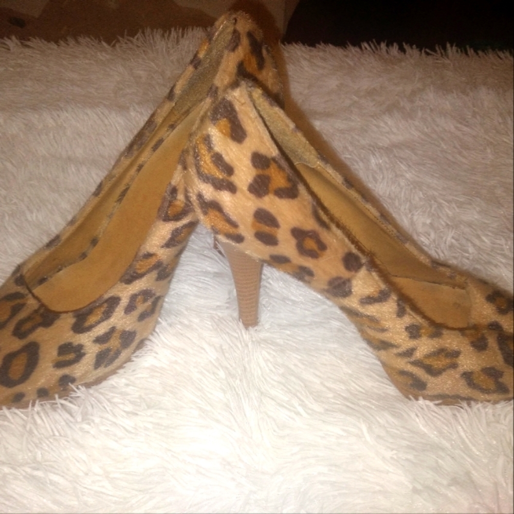 Here kitty kitty cheetah print heels